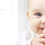 宝宝视力发育“异常”，往往受这些因素影响