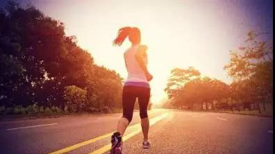 为瘦身选择空腹跑步是否利于健康？