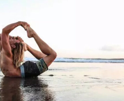 瑜伽练好了会变美，练不好是慢性自杀！