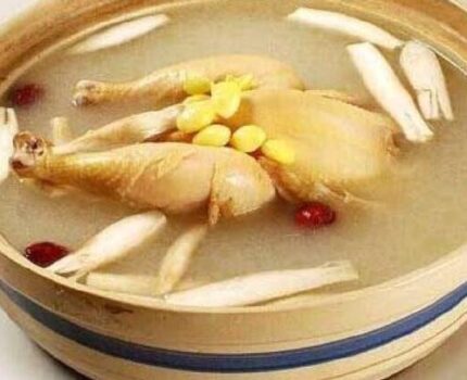 炖鲜鸡汤的方法