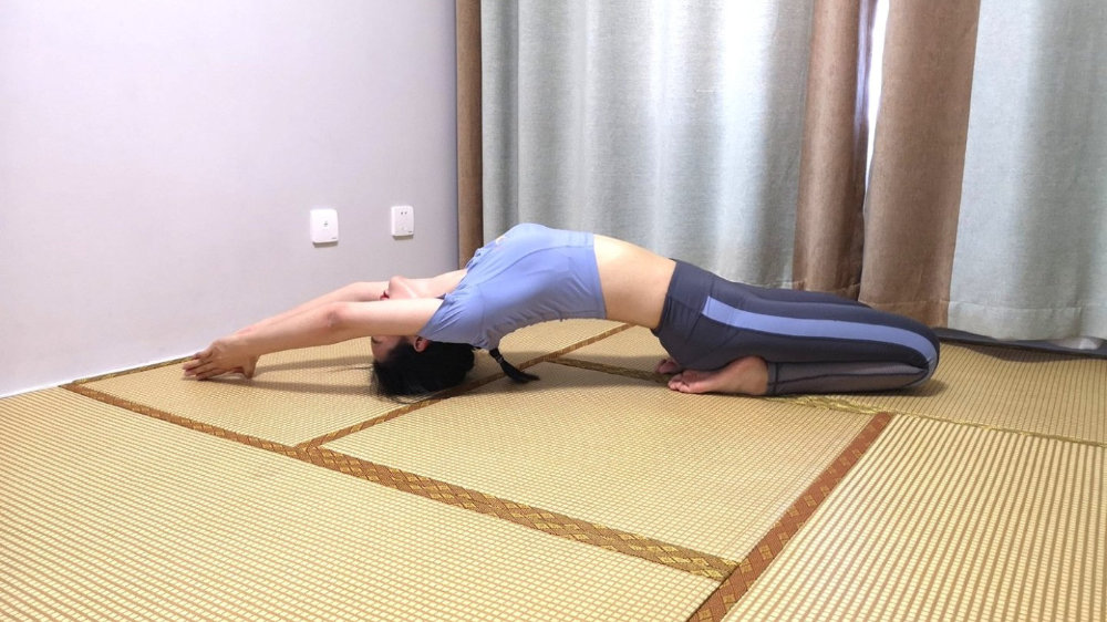 女神李素妍练瑜伽，这大长腿，这颜值爆好看