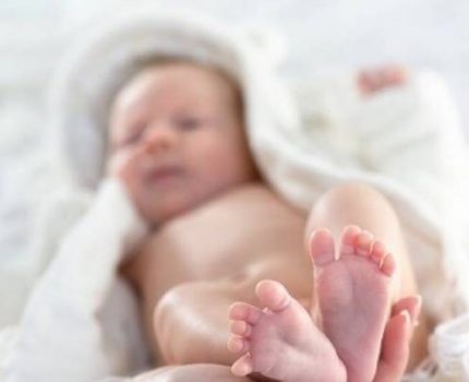 新生儿的第一次吃奶、大小便……你都知道吗？