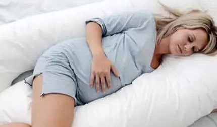 侧躺or仰卧，孕妇的睡姿该怎么选择？