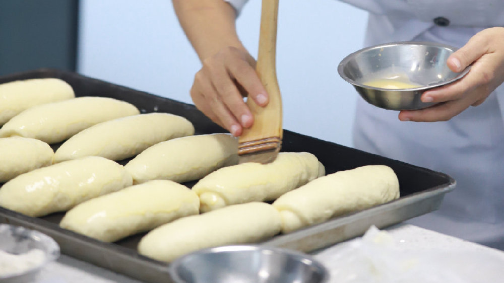 8大技巧，让你做的面包更柔软