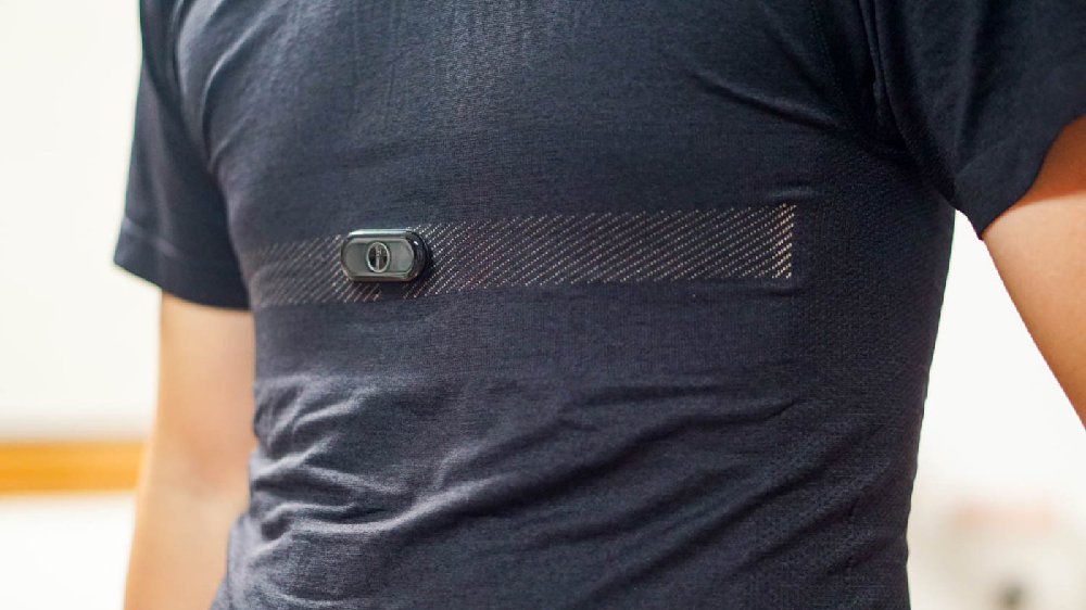299元，米家运动心电T恤试穿：相比运动手表、心率带更靠谱？